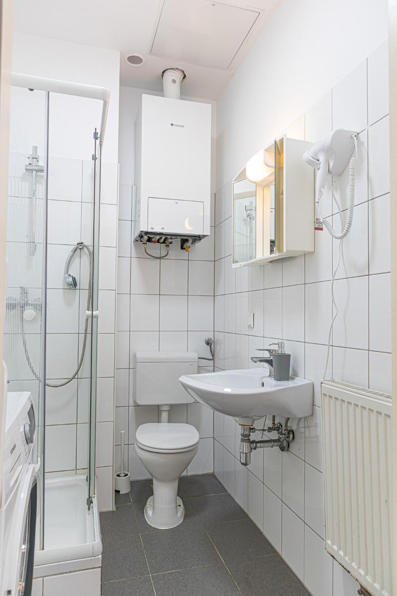 Spacious 2Br Apt Great Location - Near Schoenbrunn Vienna Exterior photo