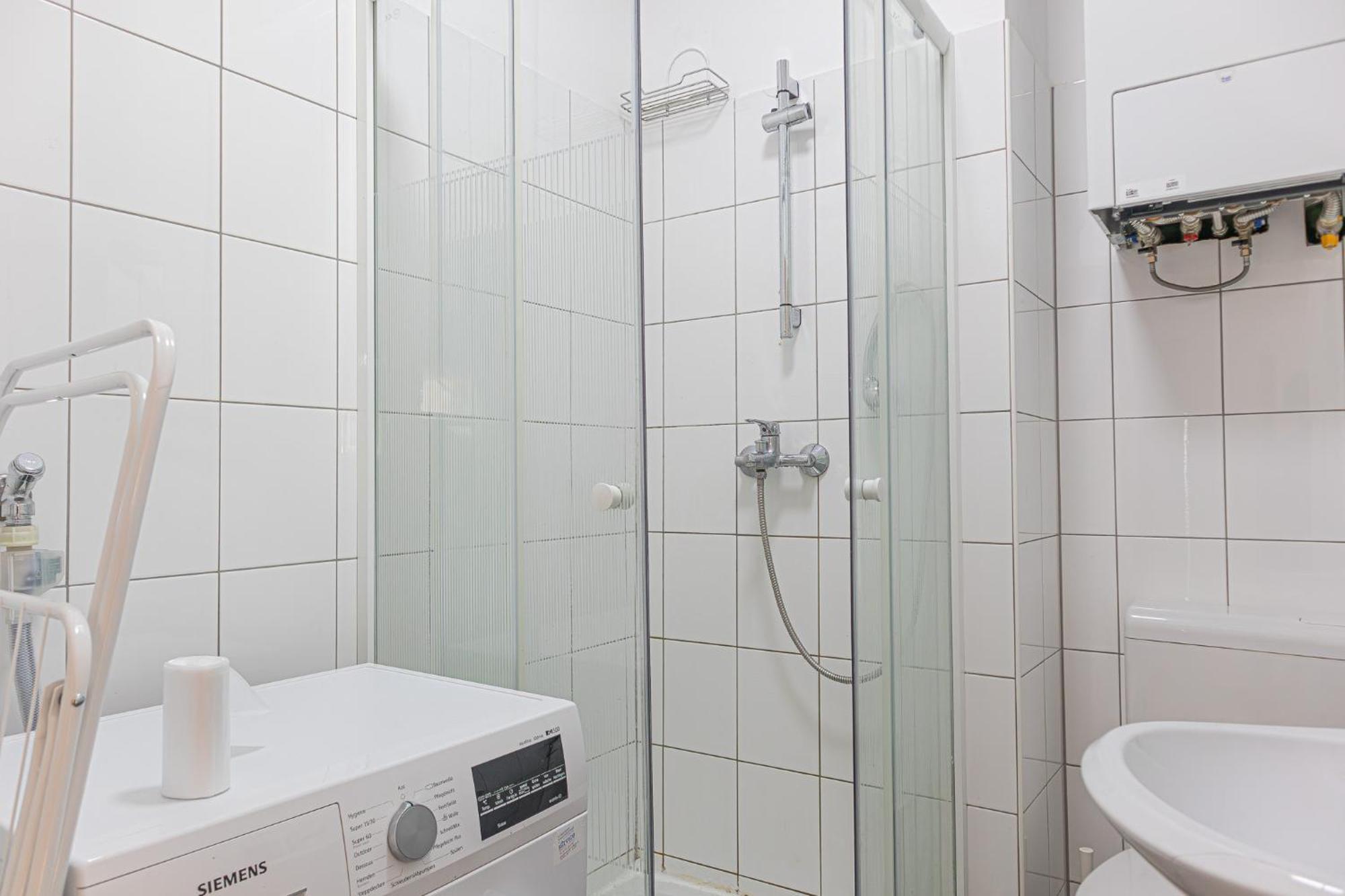 Spacious 2Br Apt Great Location - Near Schoenbrunn Vienna Exterior photo